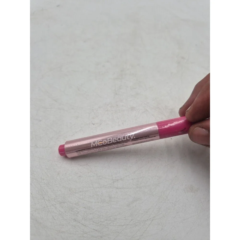 MCOBEAUTY LIP PLUMP 4-IN-1 HYDRATING LACQUER~CANDY  PINK LUCY  New Sealed